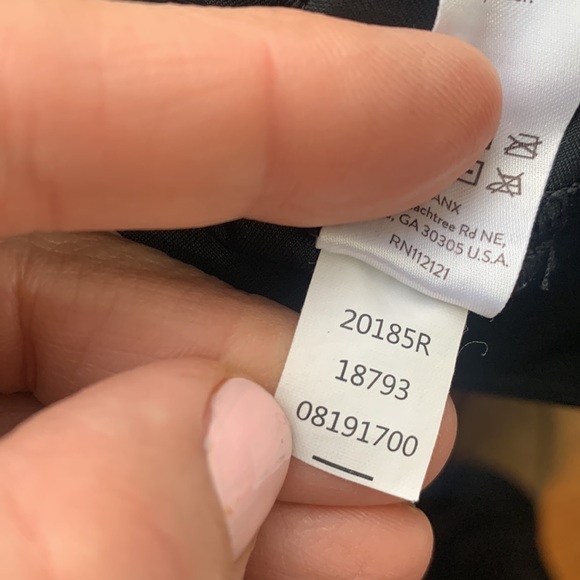 Spanx Faux Black Leather Camo Leggings W-458 Size Medium - Picture 11 of 11